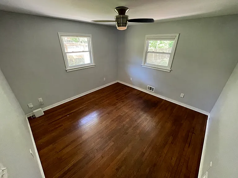 869 Jefferson Ave — Photo 8