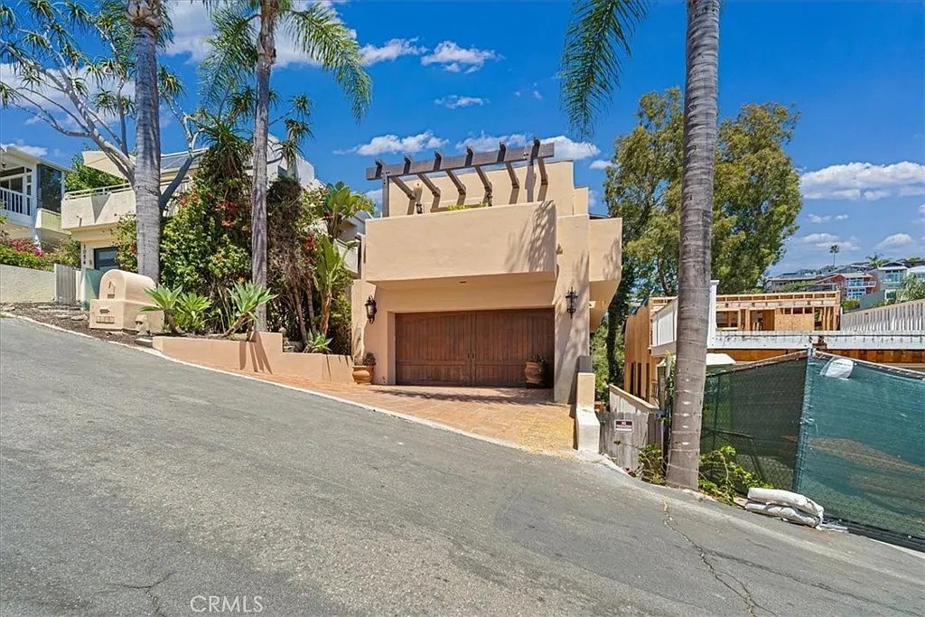 3 bed, 2273 sqft, $10,000 — Photo 3