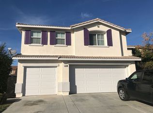 734 Abelia Ln, Perris, CA 92571