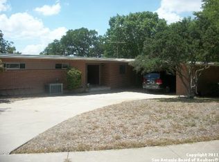 126 Clubhill Dr, San Antonio, TX 78228