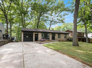 5685 Burgis Ave SE, Kentwood, MI 49508