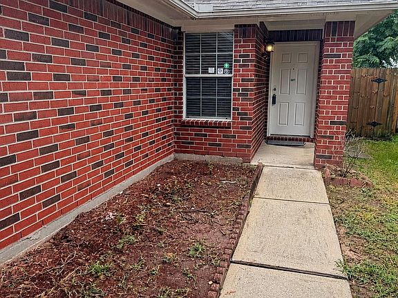 2nd image of 1418 Carolina Grove Ln