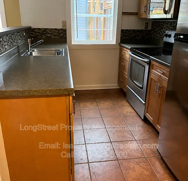 6915 N Philadelphia Ave — Photo 4