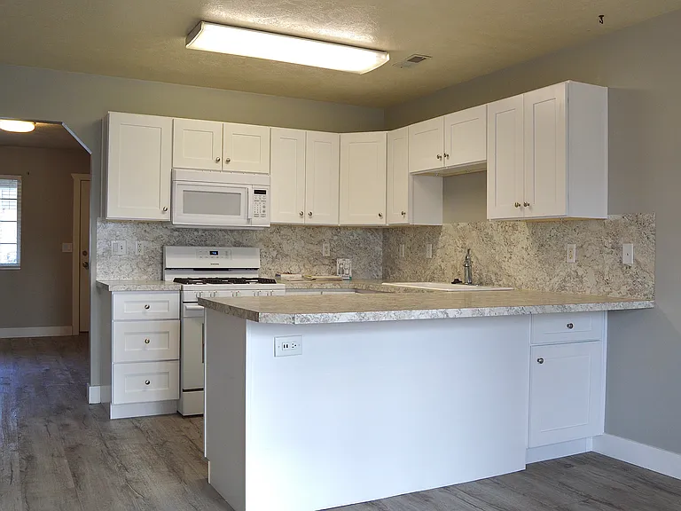 1527 Talon Dr — Photo 1