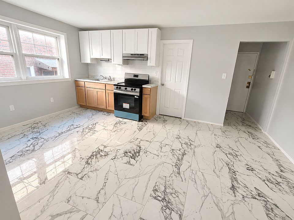 1st image of 92 Davenport Ave #7