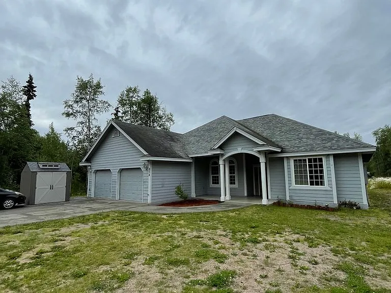 874 N Gambit Cir — Photo 2