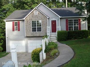 7410 Hunters Ridge Dr, Douglasville, GA 30134