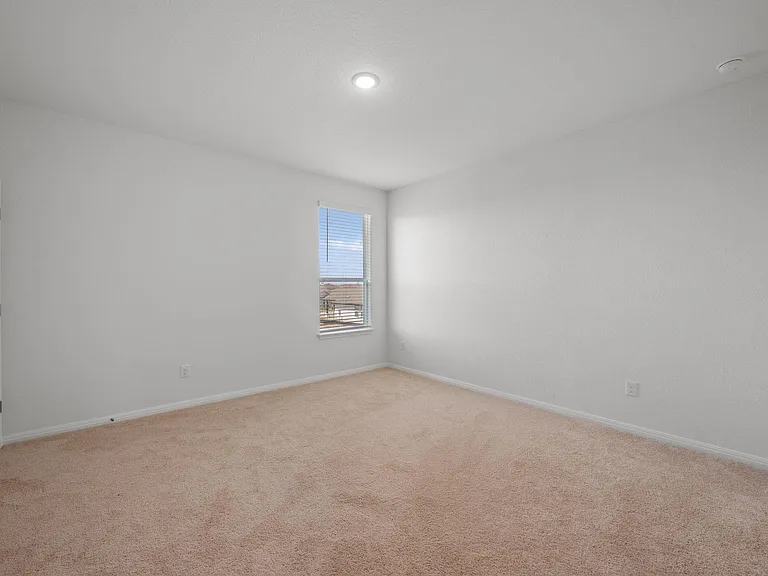 185 Jackman Dr — Photo 19