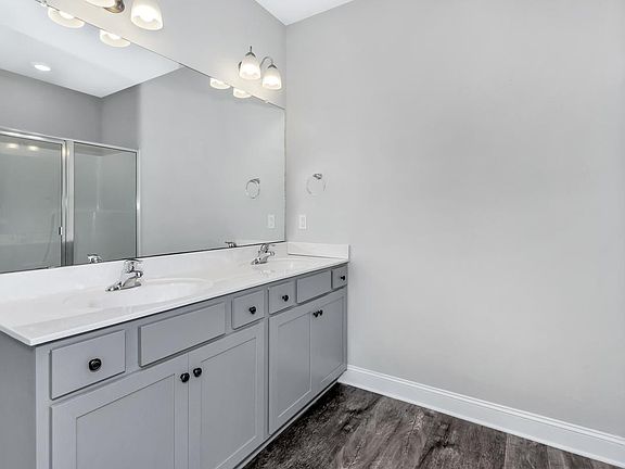 3rd image of 6520 Jacaranda Dr