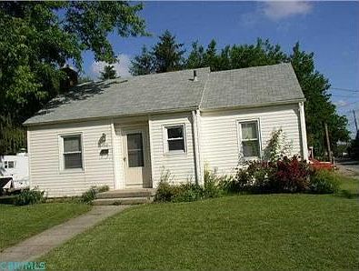 1st image of 160 Fellows Ave