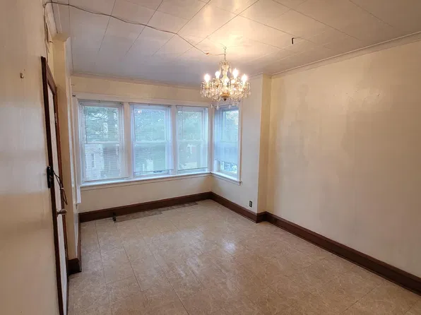 3728 S Winchester Ave #2, Chicago, IL 60609