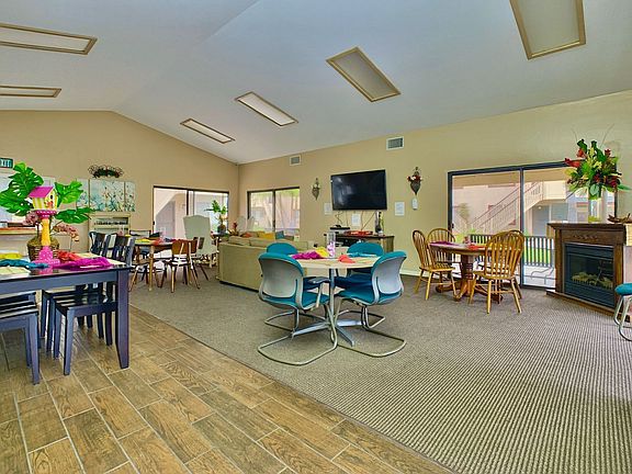 5th image of 1055 Granjas Rd #223