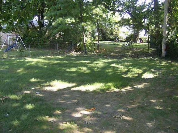 3rd image of 5507 W Dunk Dr