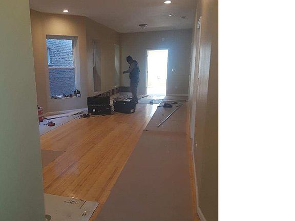 4th image of 3836 W Gladys Ave #2