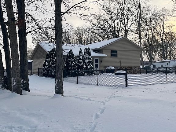 3rd image of 1802 Nagel St