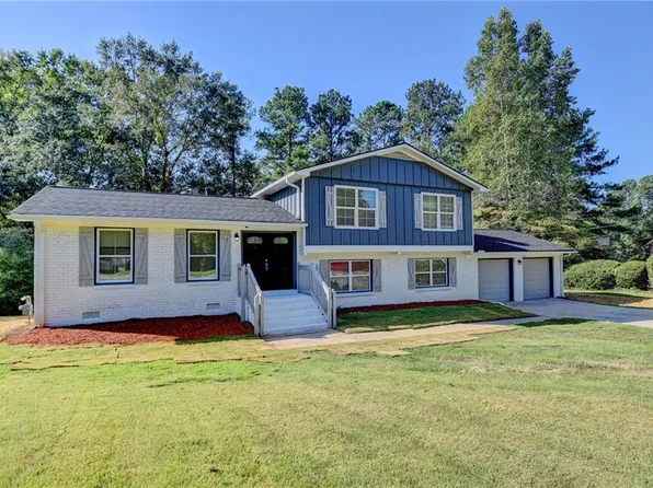 3018 Albatross Ln, Decatur, GA 30034