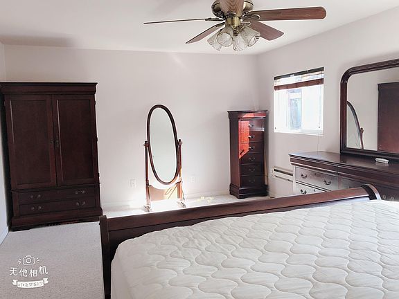 5th image of 52 Vesta St #1