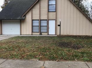 2925 SW 36th St, Topeka, KS 66614