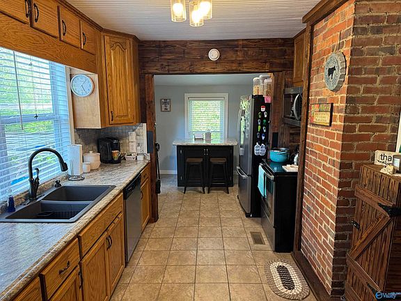 2nd image of 5051 Tabor Rd