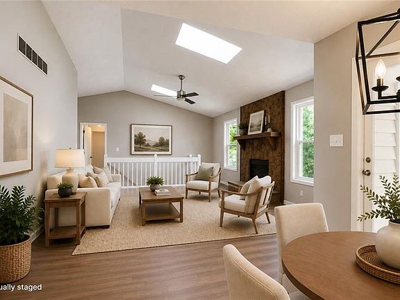 5th image of 4033 Maxanne Dr NW
