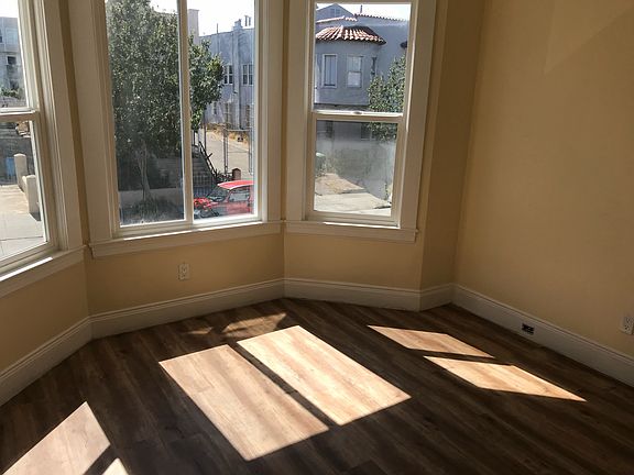 2nd image of 2943-2945 San Bruno Ave