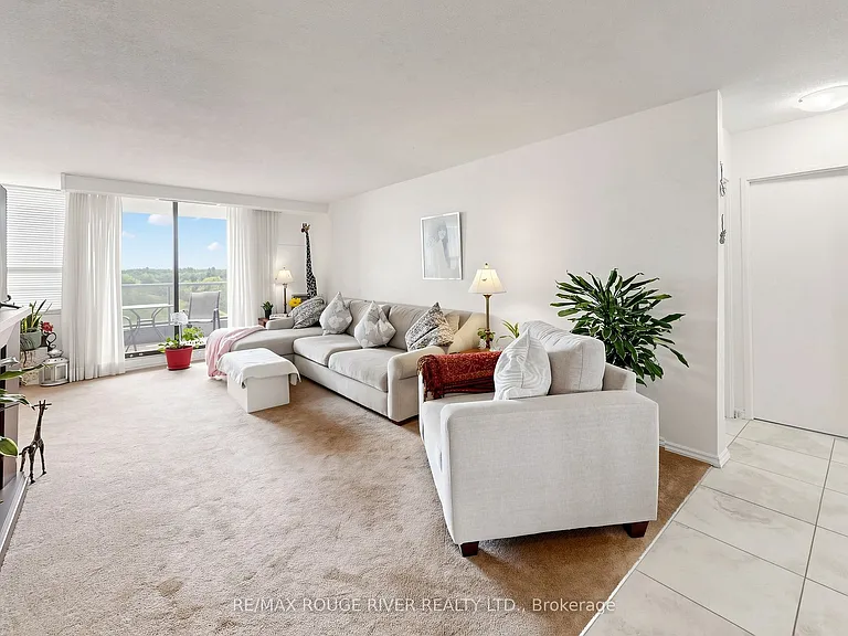 92 Church St S #1106 — Photo 5