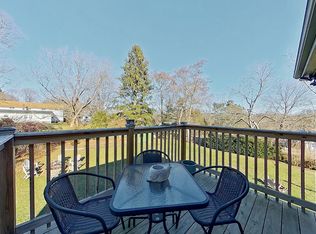 22 Boulevard E #2, Middletown, RI 02842