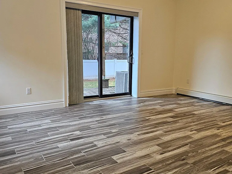 531 Roff Ave #A — Photo 33