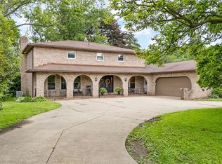 3815 Fulton Dr NW, Canton, OH 44718