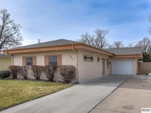 141 N Lincoln Ave, Fremont, NE 68025