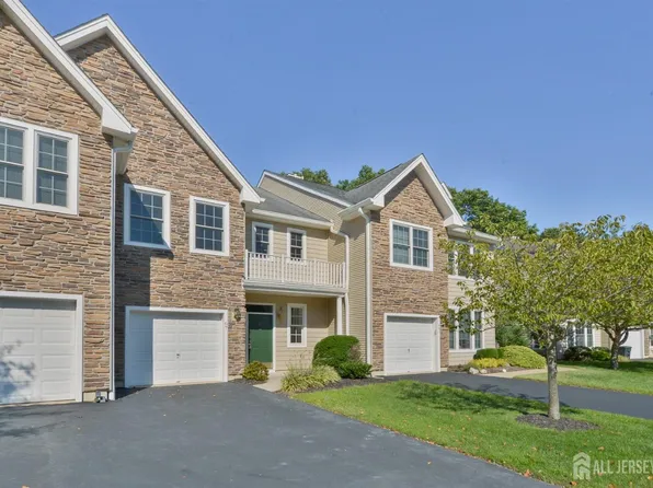 67 Osprey Dr, Old Bridge, NJ 08857