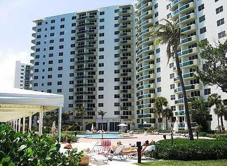 2nd image of 3001 N Ocean Dr