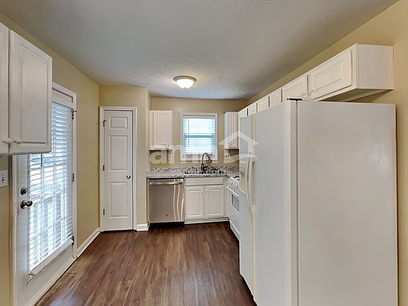 3rd image of 3024 Estuary Rdg