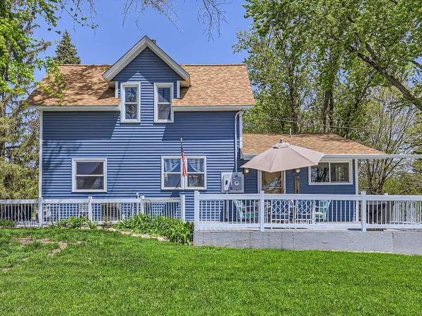 313 High St SW, Watertown, MN 55388