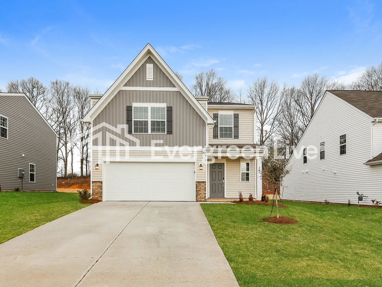 5 bed, 3.0 bath, 2578 sqft, $2,220 — Photo 2