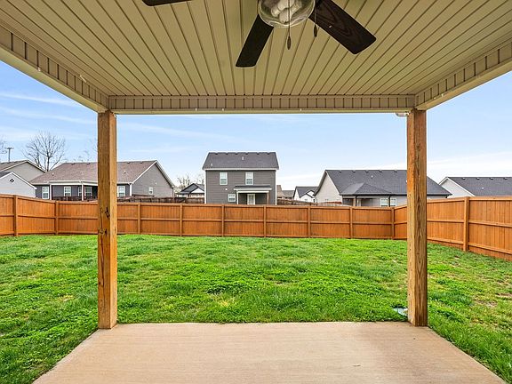 5th image of 898 Lutz Ln
