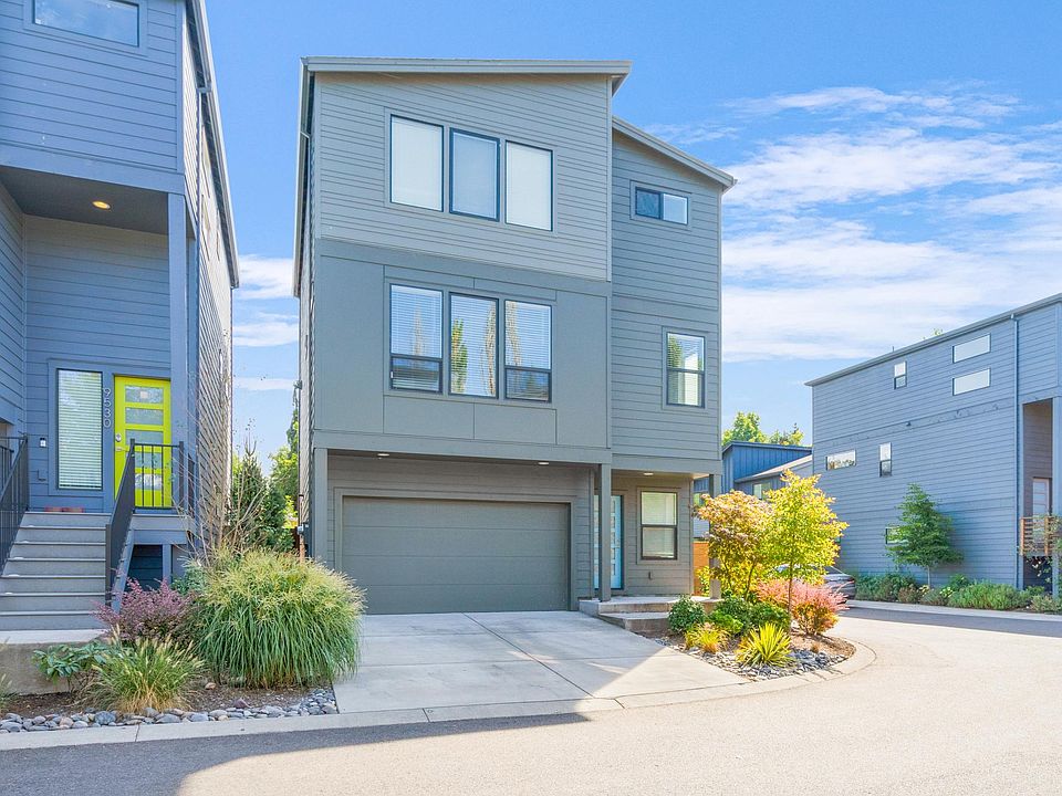 Quiet, new construction neighborhood