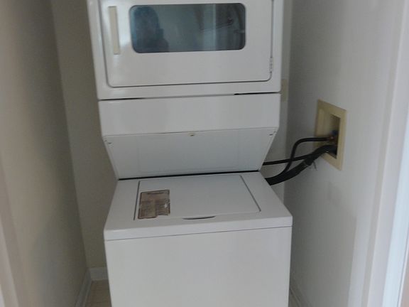 5th image of 14305 Grape Holly Grv APT 32