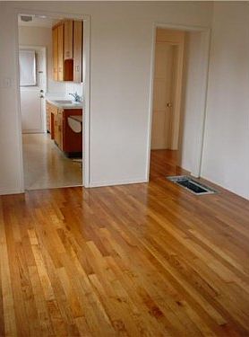 4th image of 2211 Flintridge Dr