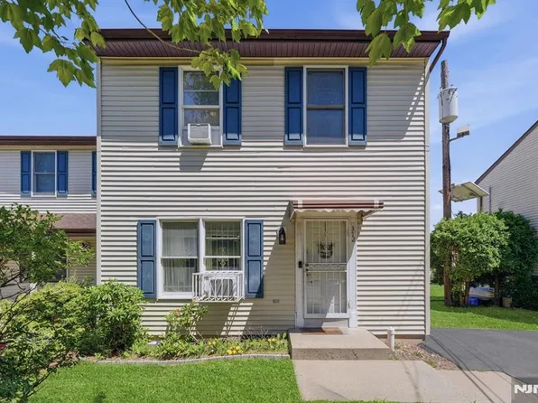312 Littleton Ave #804, Newark, NJ 07103