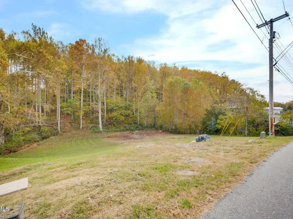 175 Hall Rd, Jonesborough, TN 37659