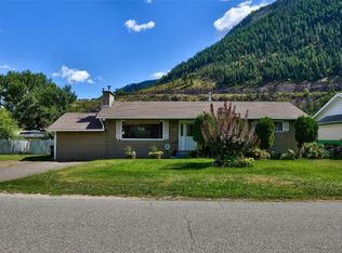 229 Lakeshore Dr, Chase, BC V0E1M0