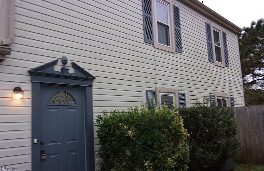 1st image of 805 Sedley Ct