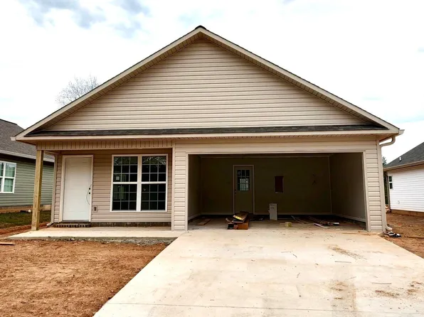 353 Almon St, Heflin, AL 36264