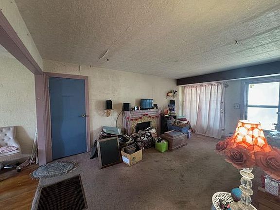 4th image of 4042 NW Liberty St