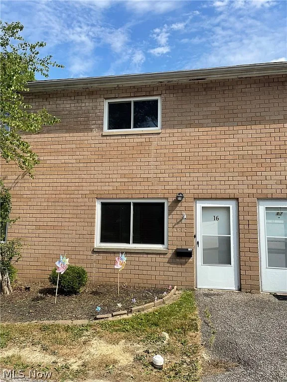 797 Babbitt Rd APT 16 photo 1