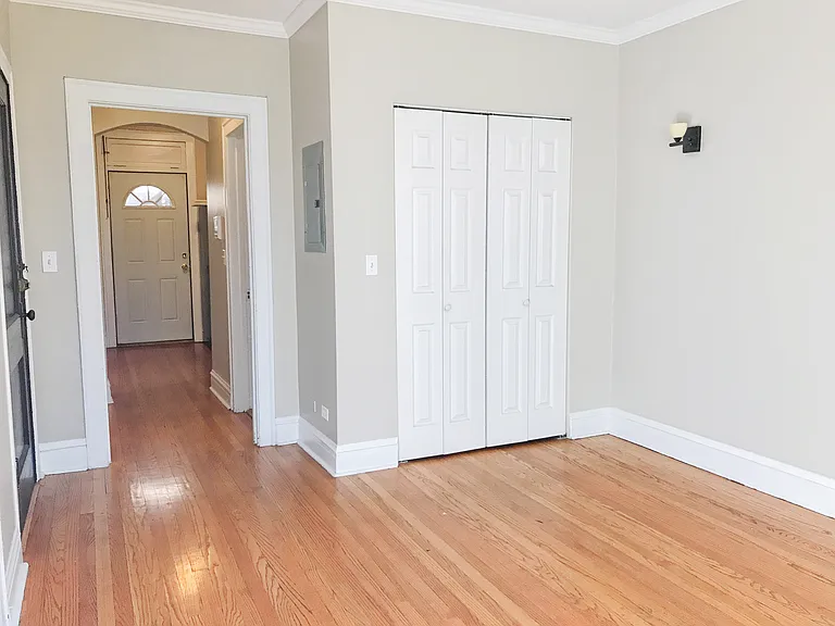 1931 Grove Ave #101 — Photo 2