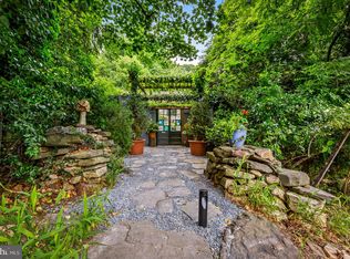 6001 Overlook Pl, Baltimore, MD 21210