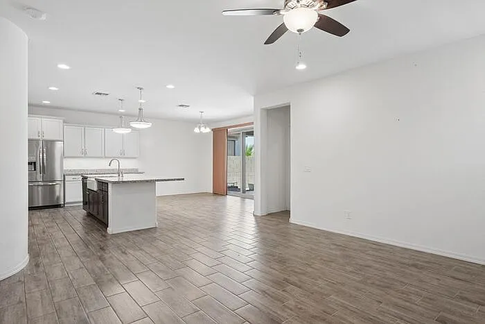 10445 E Tesla Ave — Photo 5