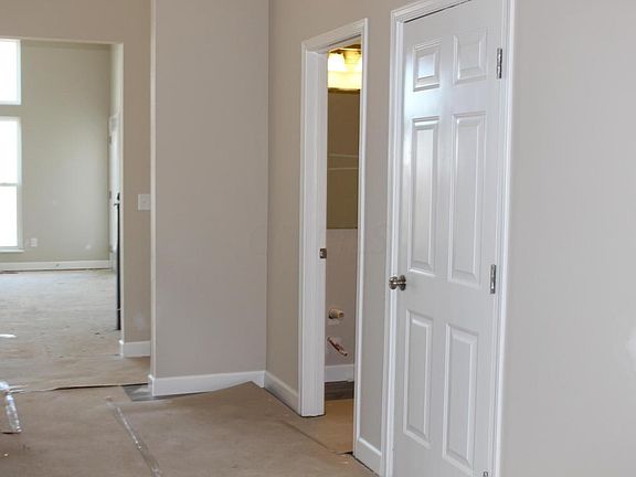 4th image of 209 Warbler Ct